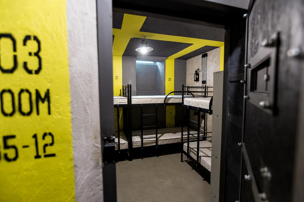 Auberge de jeunesse Lviv Loft Prison Extérieur photo
