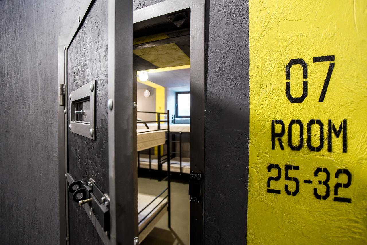 Auberge de jeunesse Lviv Loft Prison Extérieur photo