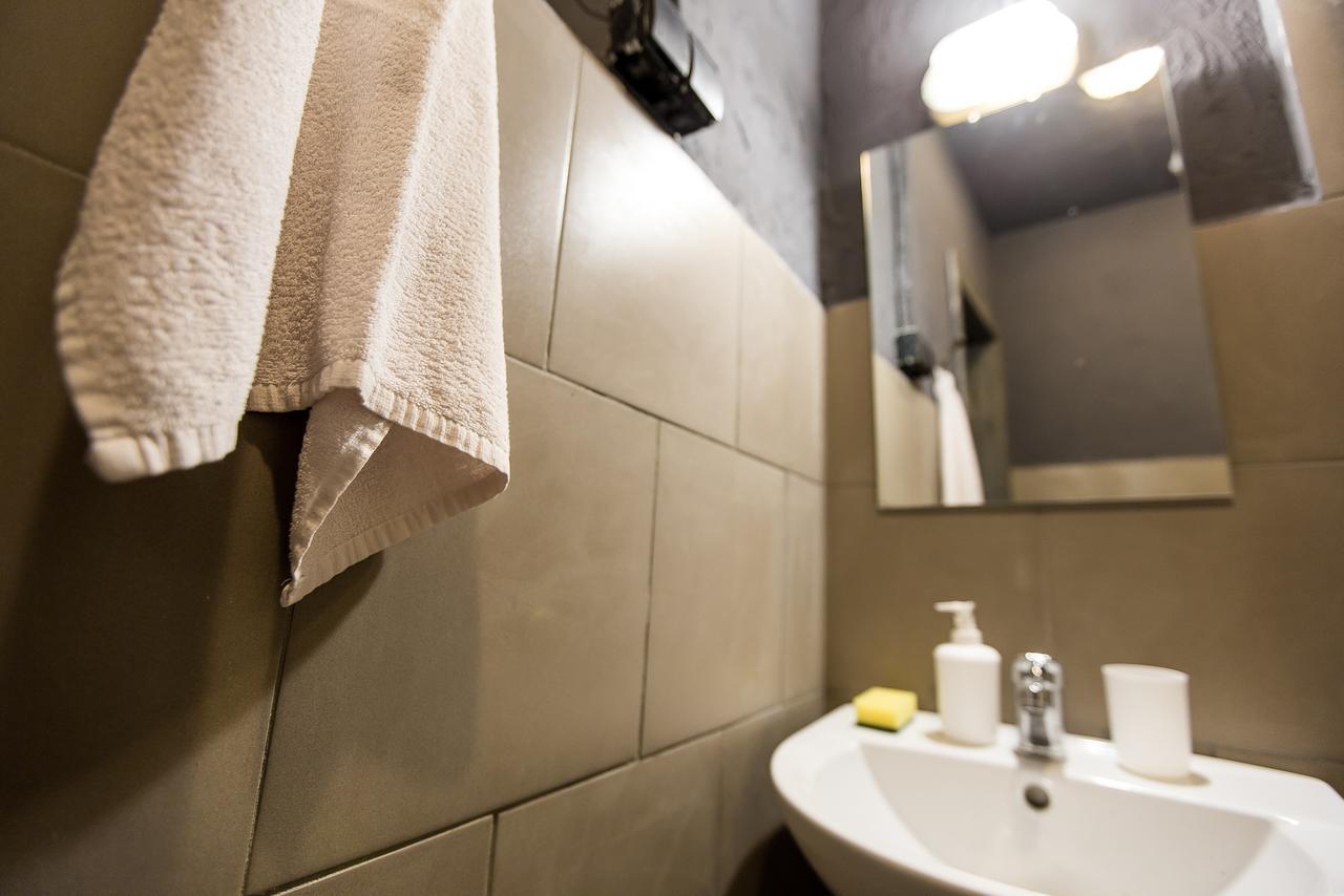 Auberge de jeunesse Lviv Loft Prison Extérieur photo