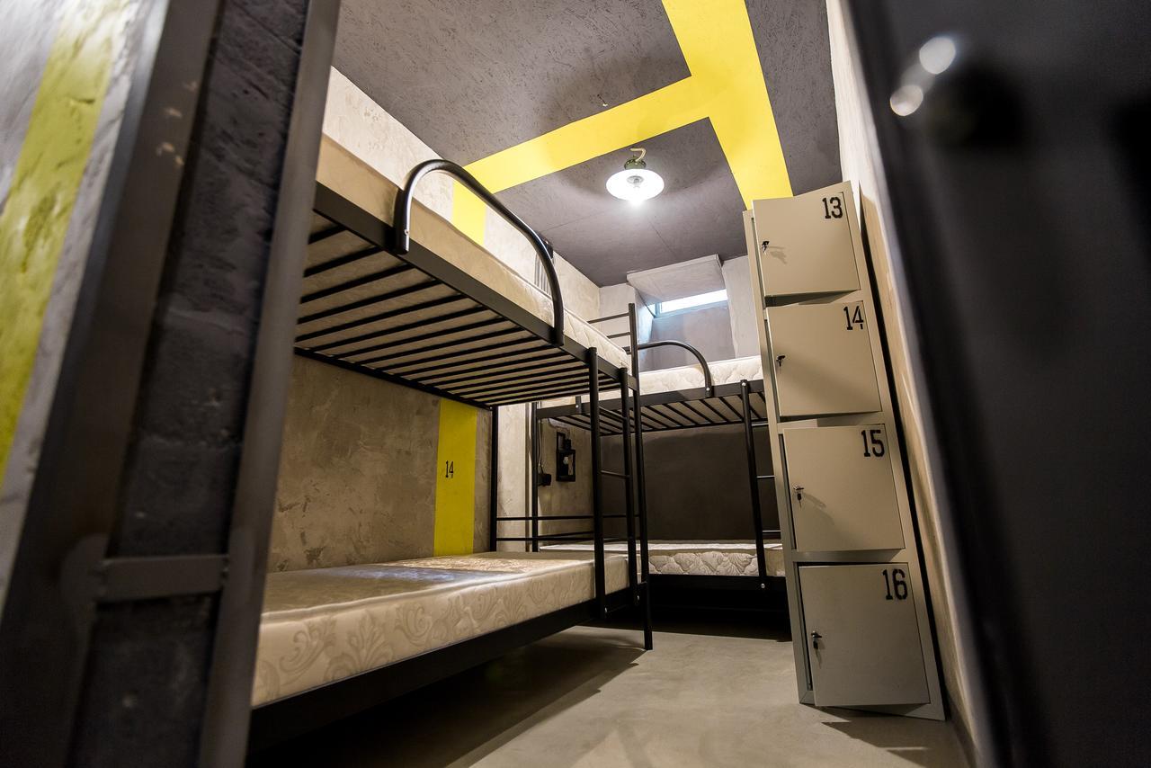 Auberge de jeunesse Lviv Loft Prison Extérieur photo