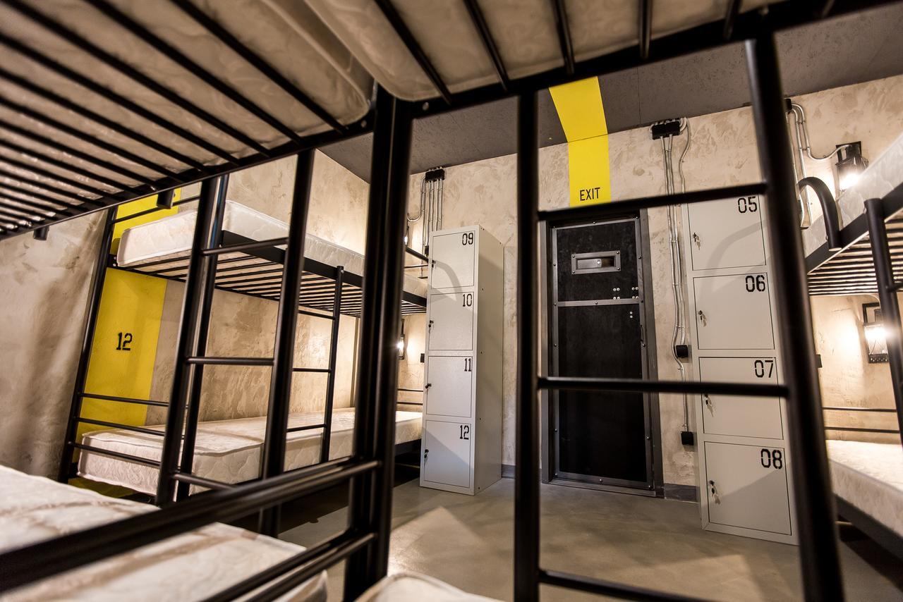 Auberge de jeunesse Lviv Loft Prison Extérieur photo