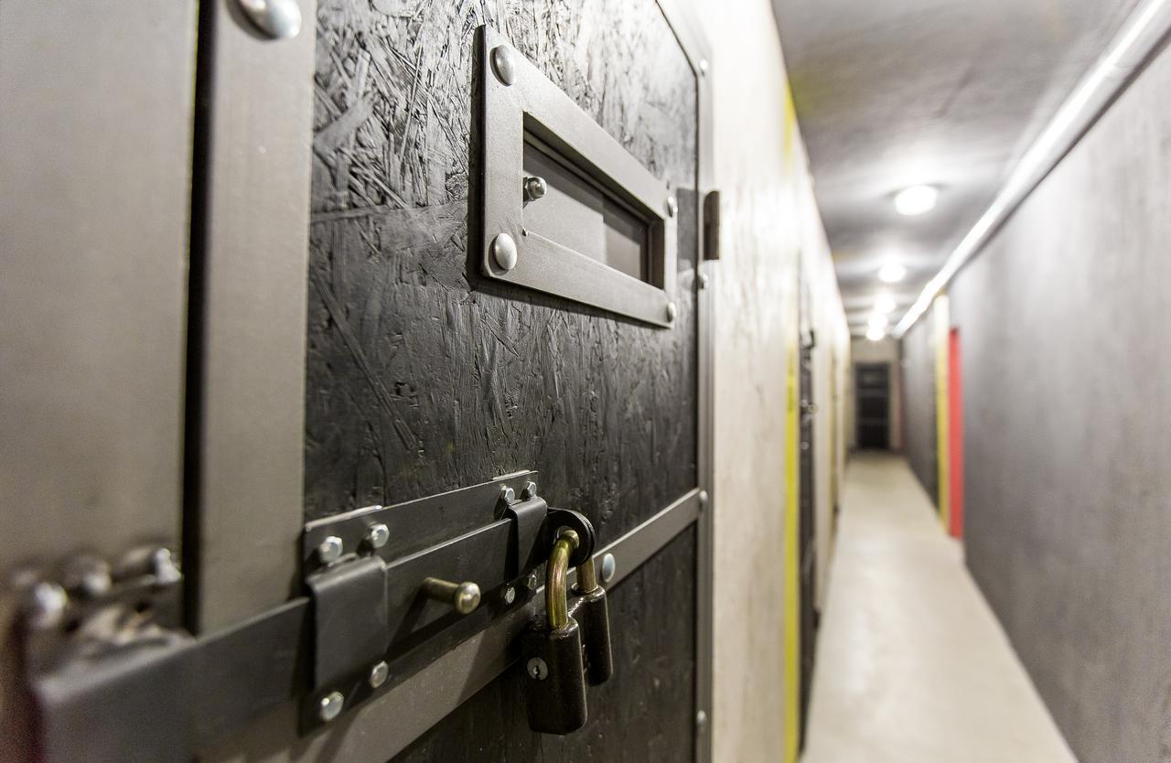 Auberge de jeunesse Lviv Loft Prison Extérieur photo