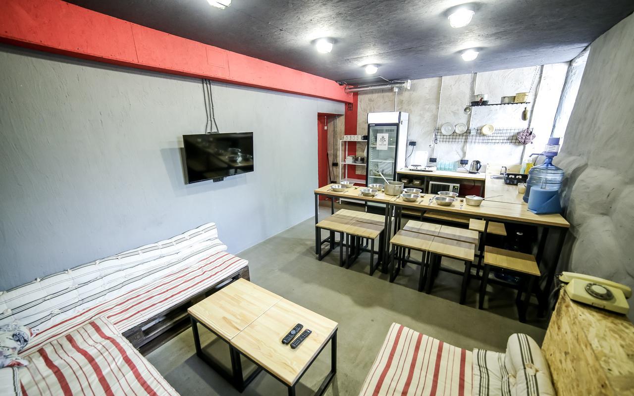 Auberge de jeunesse Lviv Loft Prison Extérieur photo